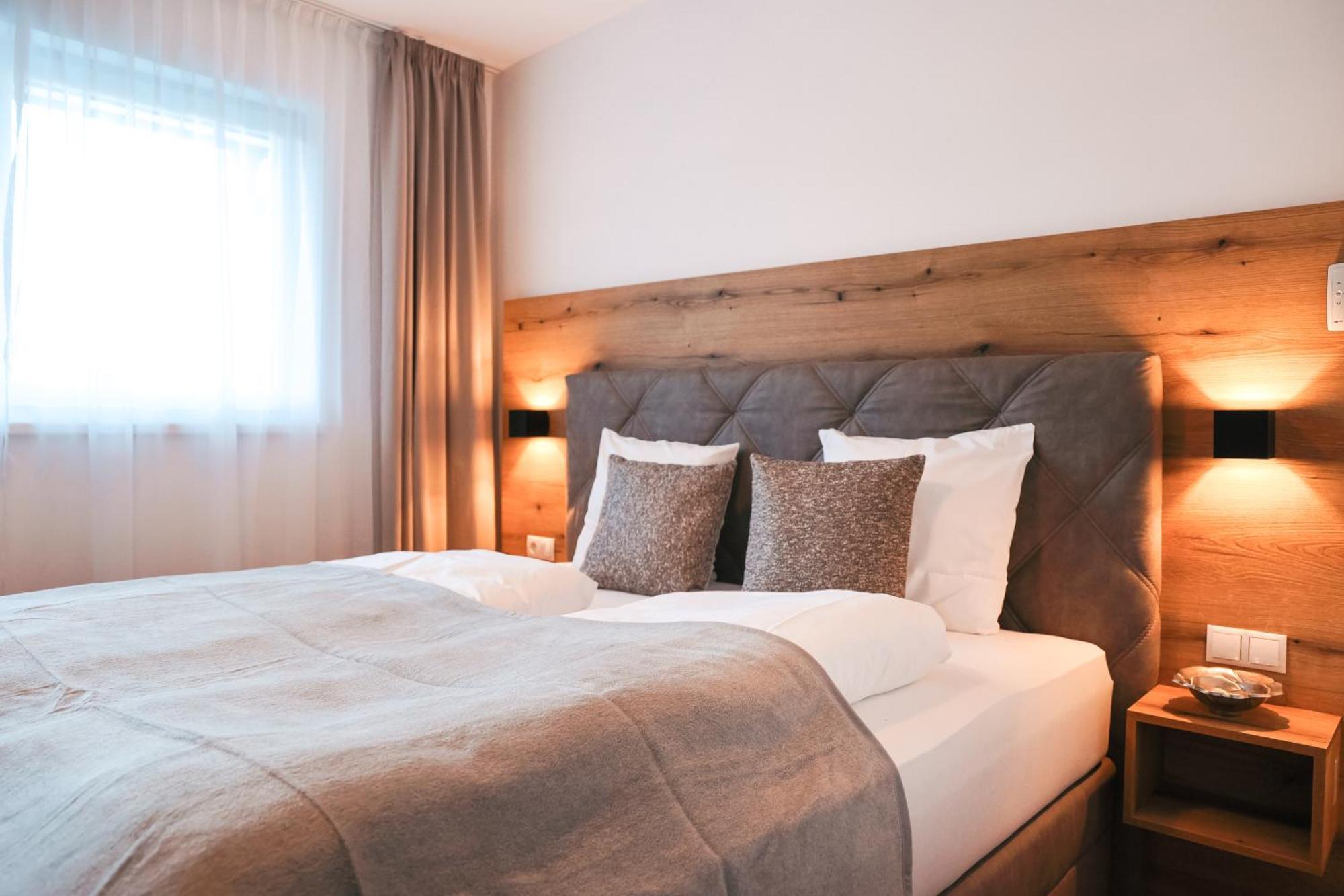Alpenluxus Presents - Marias Zillertalblick With Roof Terrace, 3 Bedrooms & Parking Space Schlitters Buitenkant foto